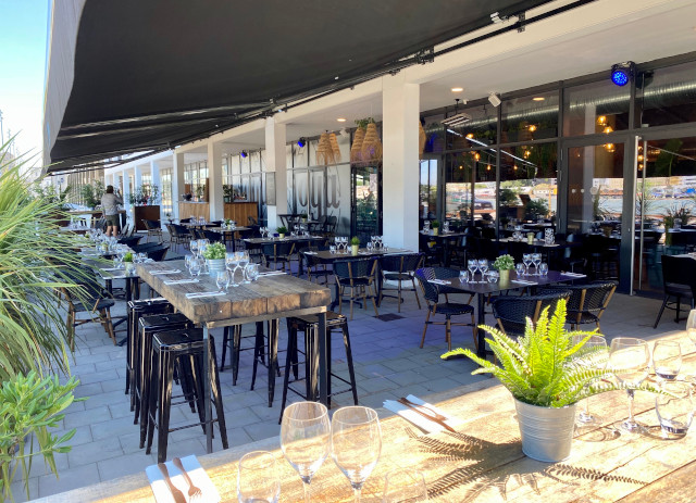 Terrasse Bordeaux Bassins à flots Joya